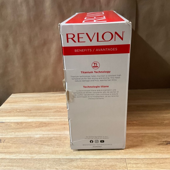 New! Revlon Voluminous Lift Body Salon Hair Dryer Blower Titanium Diffuser - Picture 8 of 9